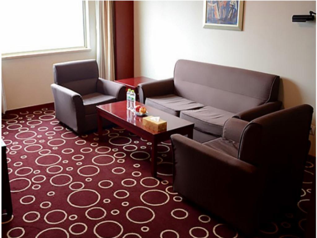 Beijing Spring Hotel Exterior photo